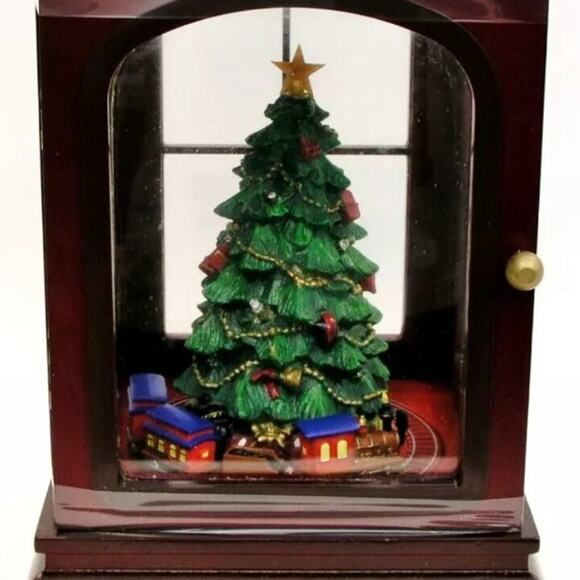 MR CHRISTMAS - MUSICAL CURIO CABINET - 30 SONGS - ANIMATED SCENE - LED LIGHTS - Picture 1 of 8